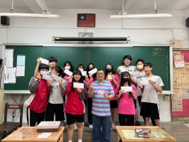 祝福南榮考生金榜題名如有神助:LINE_ALBUM_祝福南榮考生金榜題名如有神助_240513_19